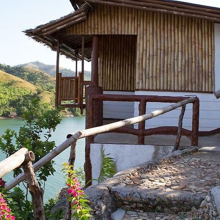 Borac Bay Bungalows Hotel And Resort Eksteriør bilde